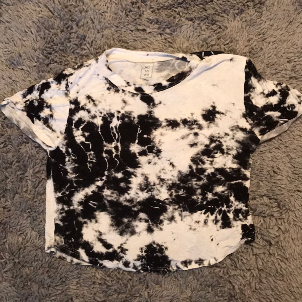 me to we (pacsun) black and white marble t-shirt